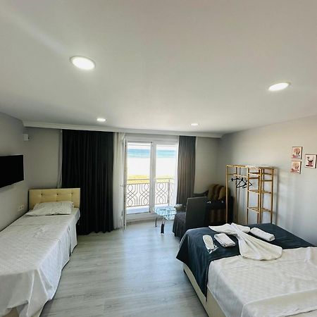 Holiday Beach Hotel Arnavutkoy Exterior foto